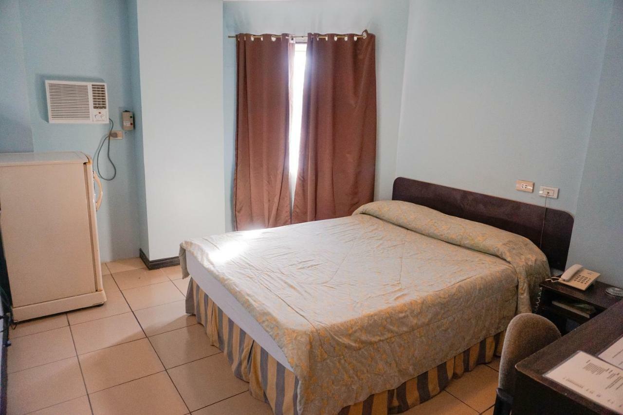Crowne Garden Hotel 2*